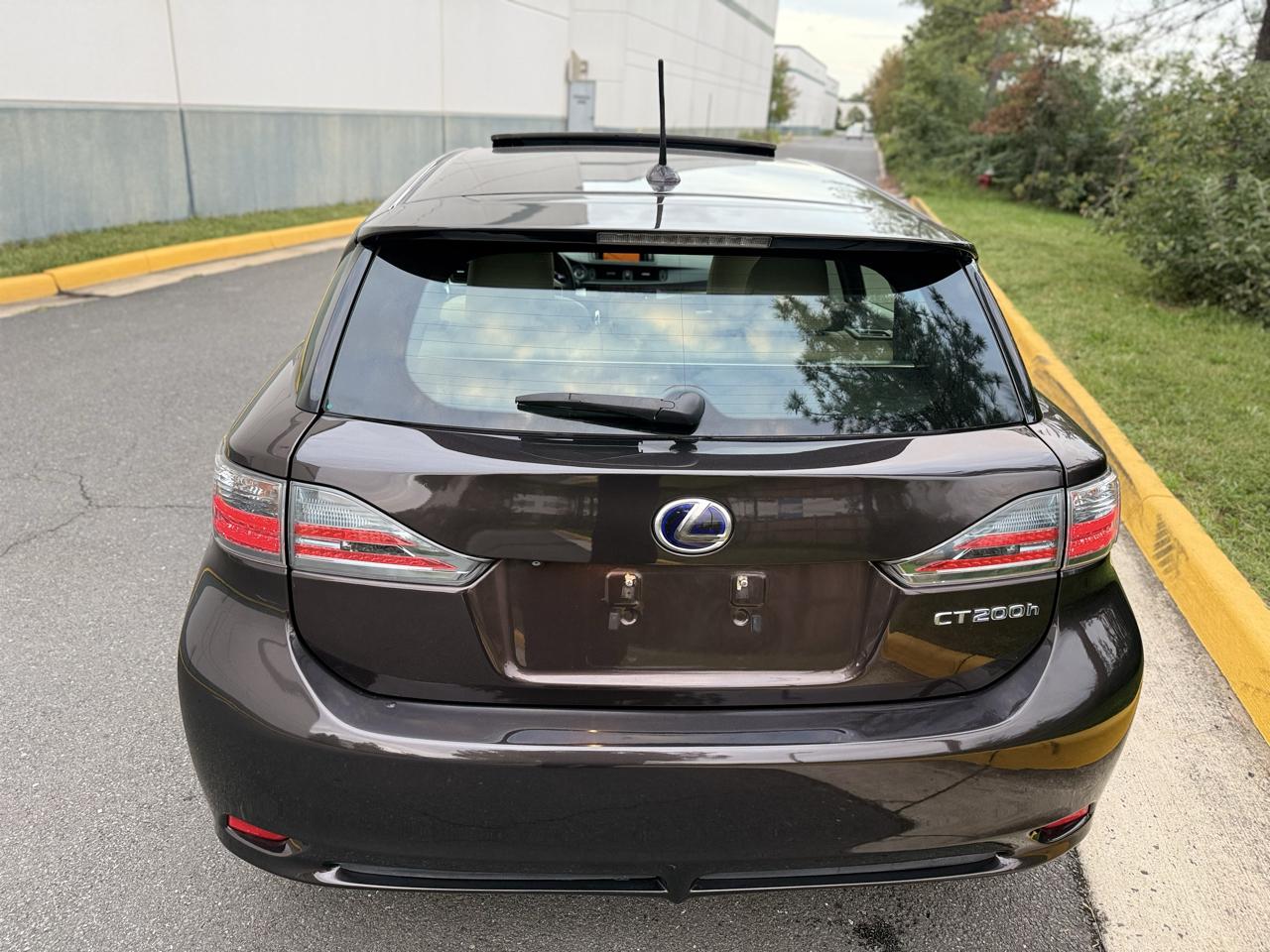 Lexus CT 200h FWD 4dr Hybrid 2011