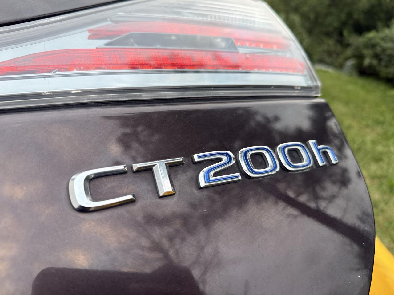Lexus CT 200h FWD 4dr Hybrid 2011