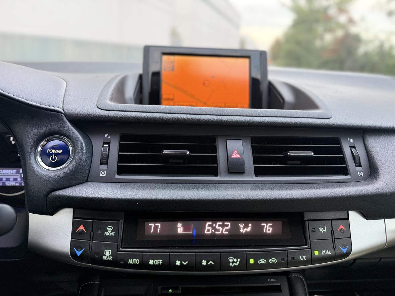 Lexus CT 200h FWD 4dr Hybrid 2011