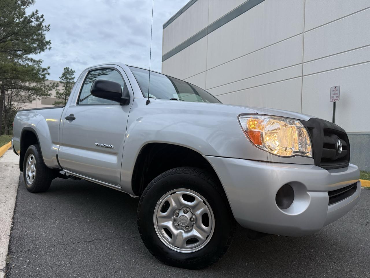 Toyota Tacoma 2WD Reg I4 MT (Natl) 2008