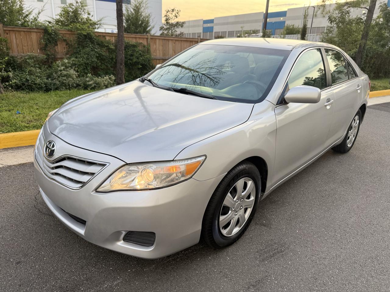 Toyota Camry 4dr Sdn I4 Man LE (Natl) 2011