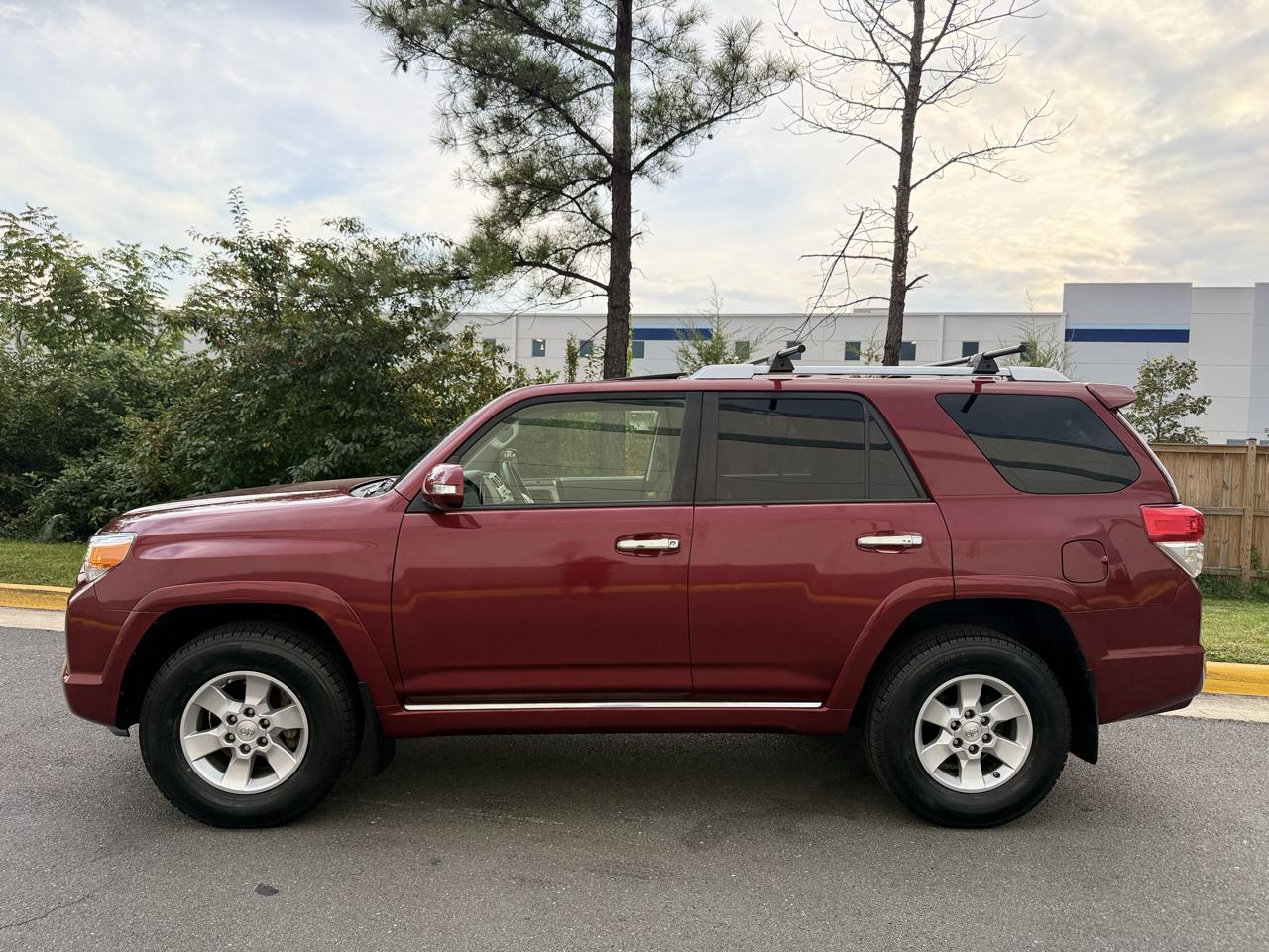 Toyota 4Runner 4WD 4dr V6 Limited (Natl) 2012