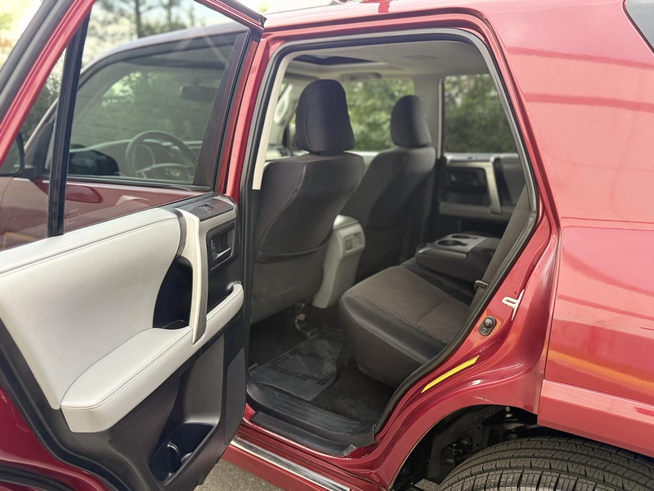 Toyota 4Runner 4WD 4dr V6 Limited (Natl) 2012