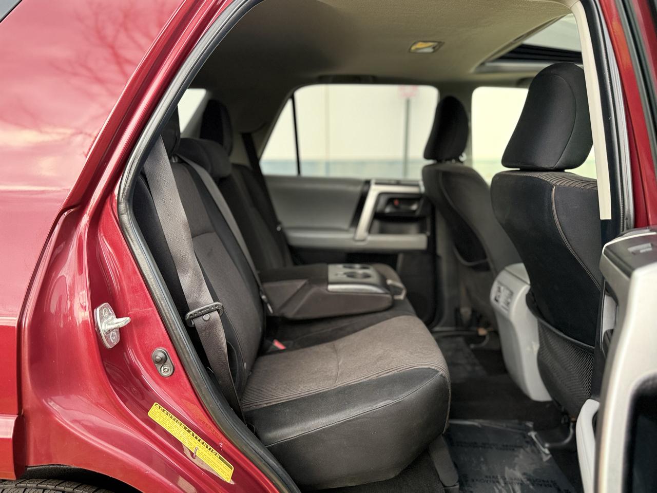 Toyota 4Runner 4WD 4dr V6 Limited (Natl) 2012