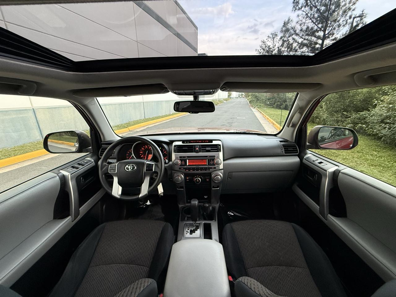 Toyota 4Runner 4WD 4dr V6 Limited (Natl) 2012