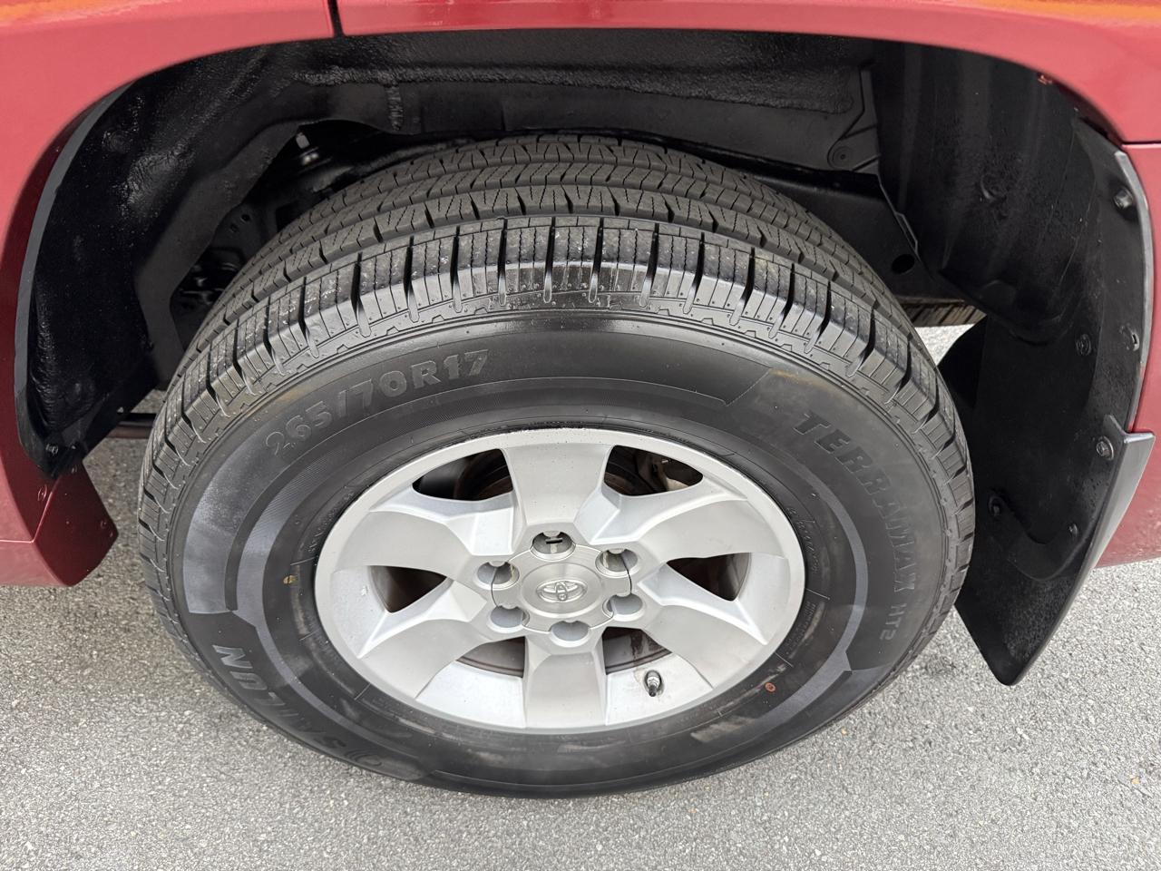 Toyota 4Runner 4WD 4dr V6 Limited (Natl) 2012