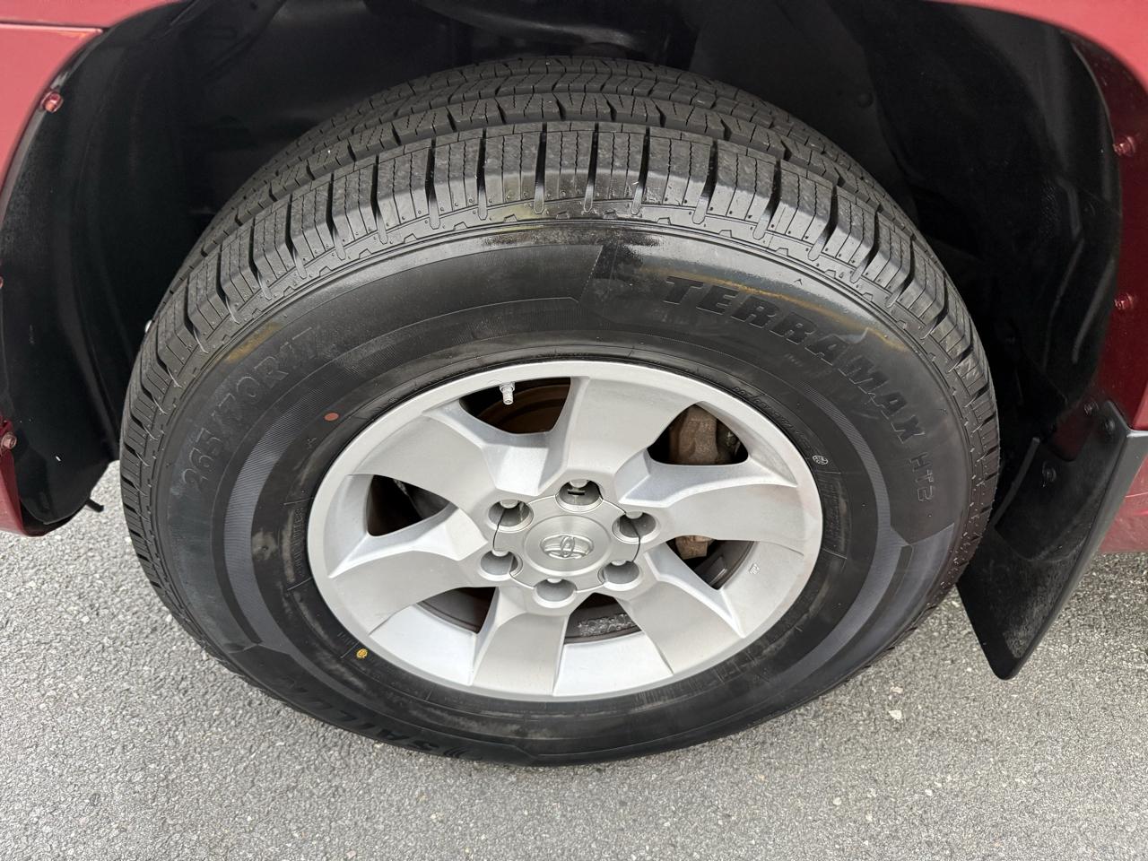 Toyota 4Runner 4WD 4dr V6 Limited (Natl) 2012