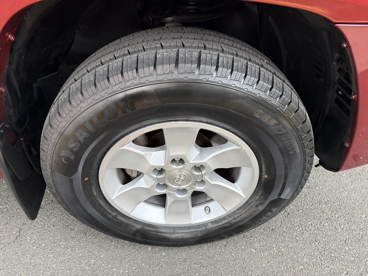 Toyota 4Runner 4WD 4dr V6 Limited (Natl) 2012