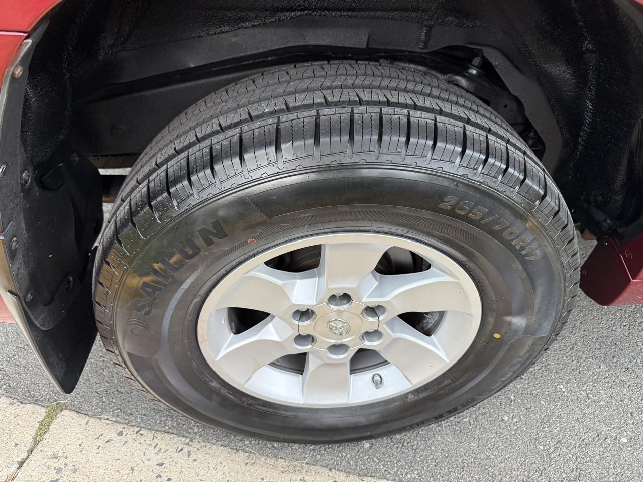 Toyota 4Runner 4WD 4dr V6 Limited (Natl) 2012