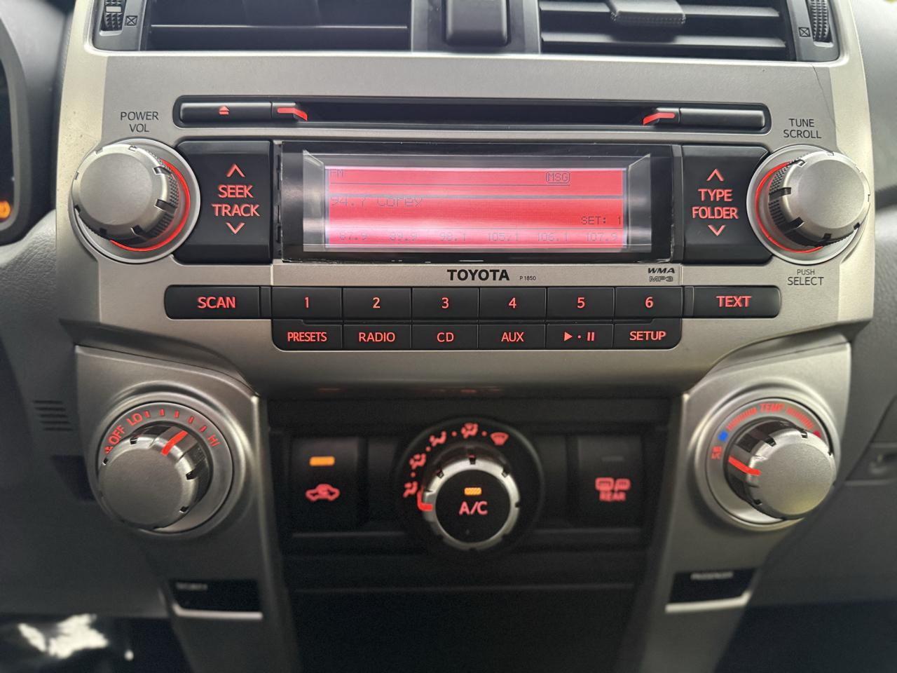Toyota 4Runner 4WD 4dr V6 Limited (Natl) 2012