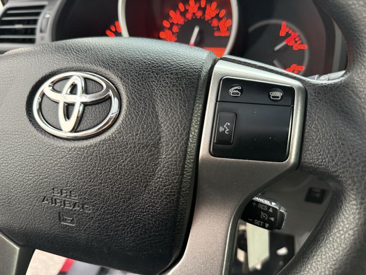 Toyota 4Runner 4WD 4dr V6 Limited (Natl) 2012