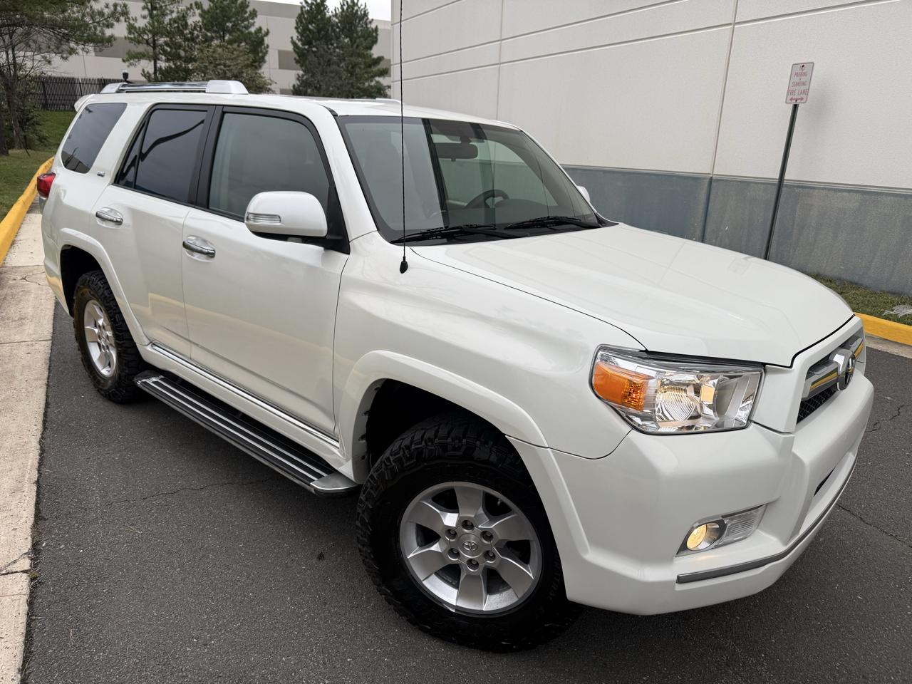 Toyota 4Runner 4WD 4dr V6 Limited (Natl) 2010