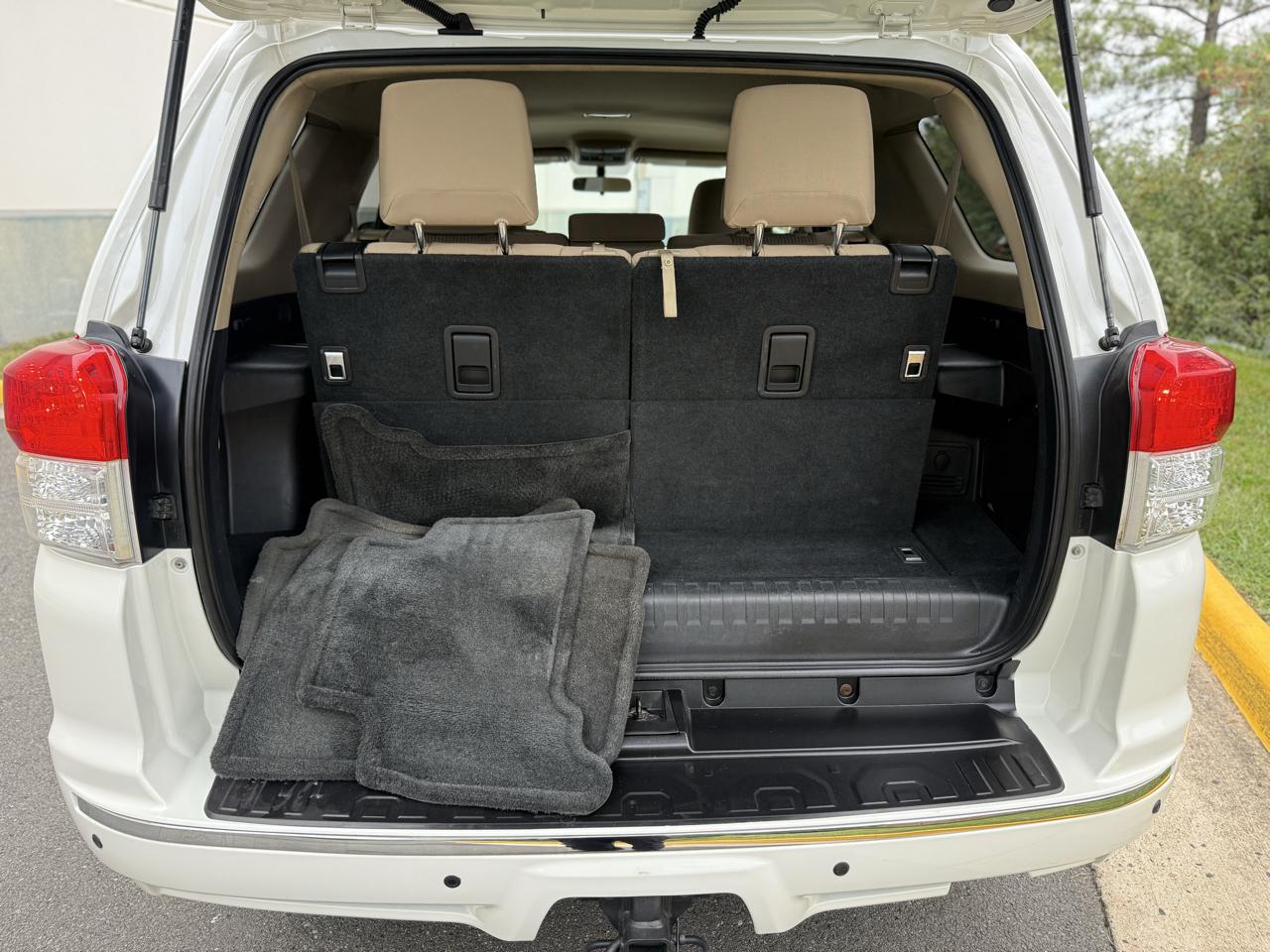 Toyota 4Runner 4WD 4dr V6 Limited (Natl) 2010