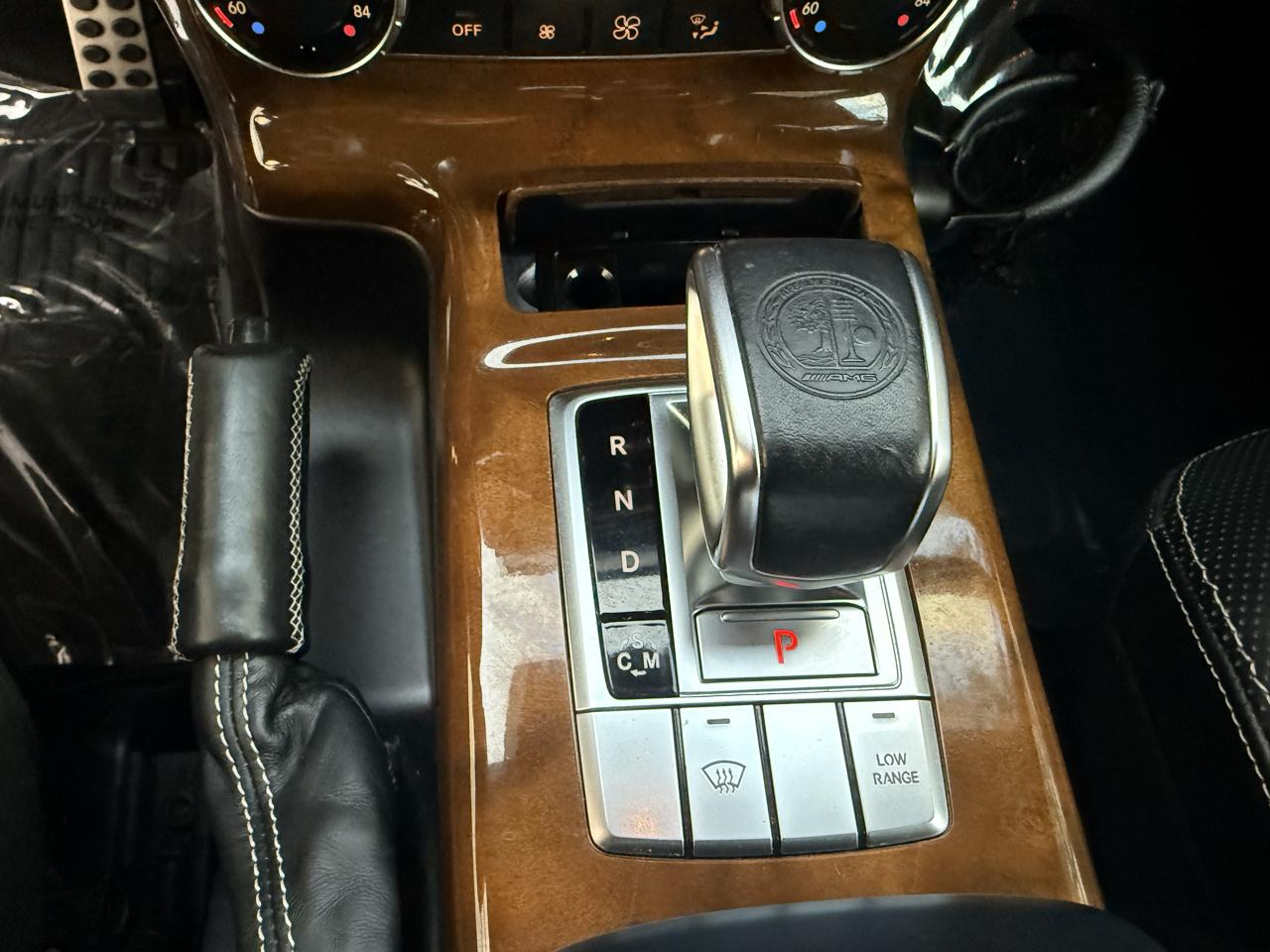 Mercedes-Benz G-Class 4MATIC 4dr G 63 AMG 2013