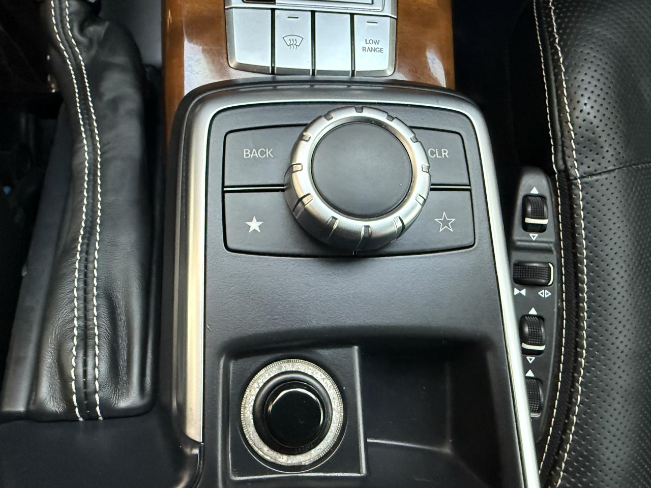 Mercedes-Benz G-Class 4MATIC 4dr G 63 AMG 2013