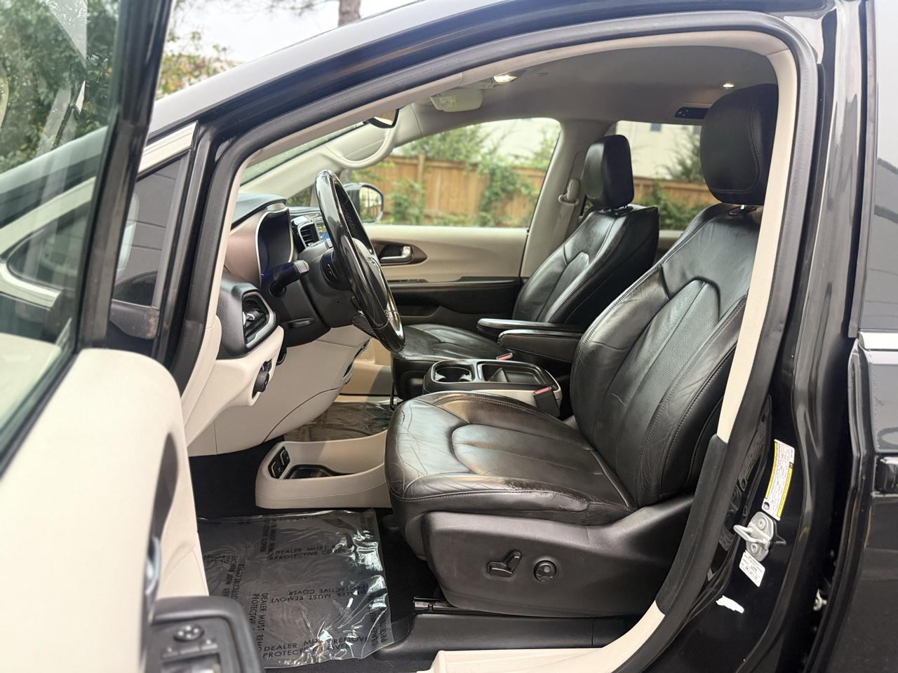 Chrysler Pacifica Touring L FWD 2018
