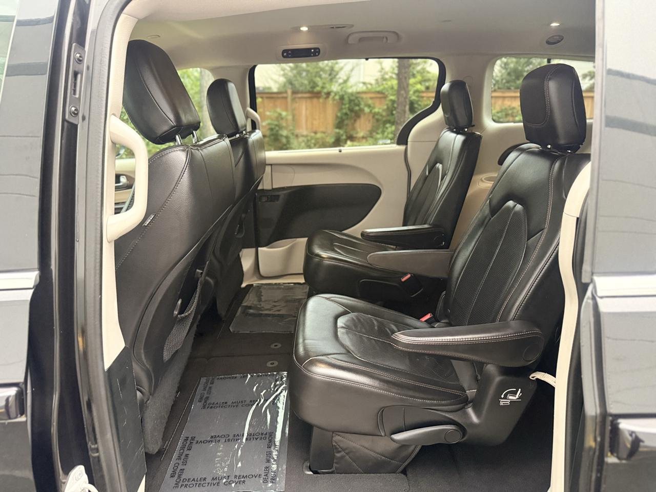 Chrysler Pacifica Touring L FWD 2018