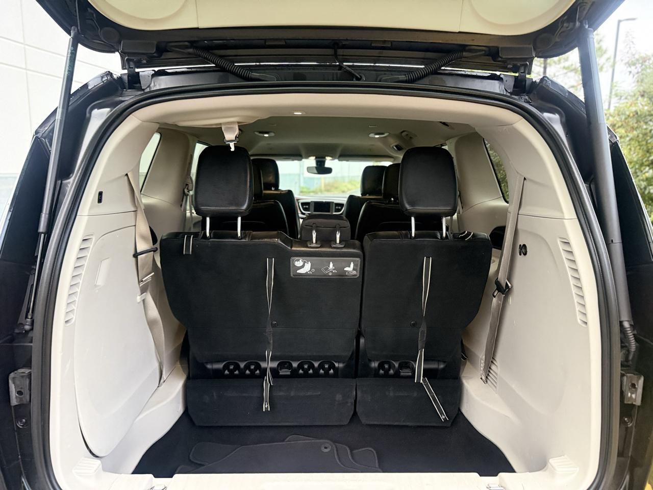 Chrysler Pacifica Touring L FWD 2018