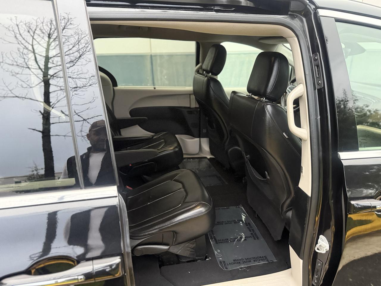 Chrysler Pacifica Touring L FWD 2018