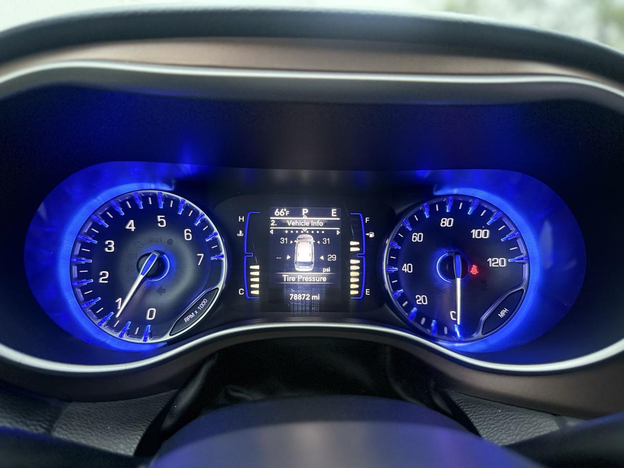 Chrysler Pacifica Touring L FWD 2018