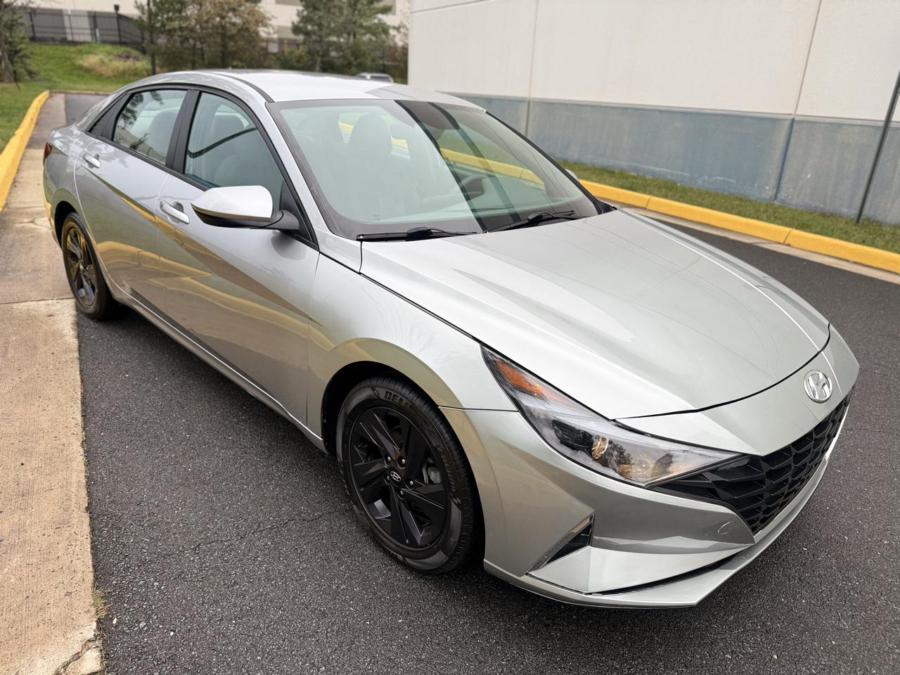 Hyundai Elantra SEL IVT 2023
