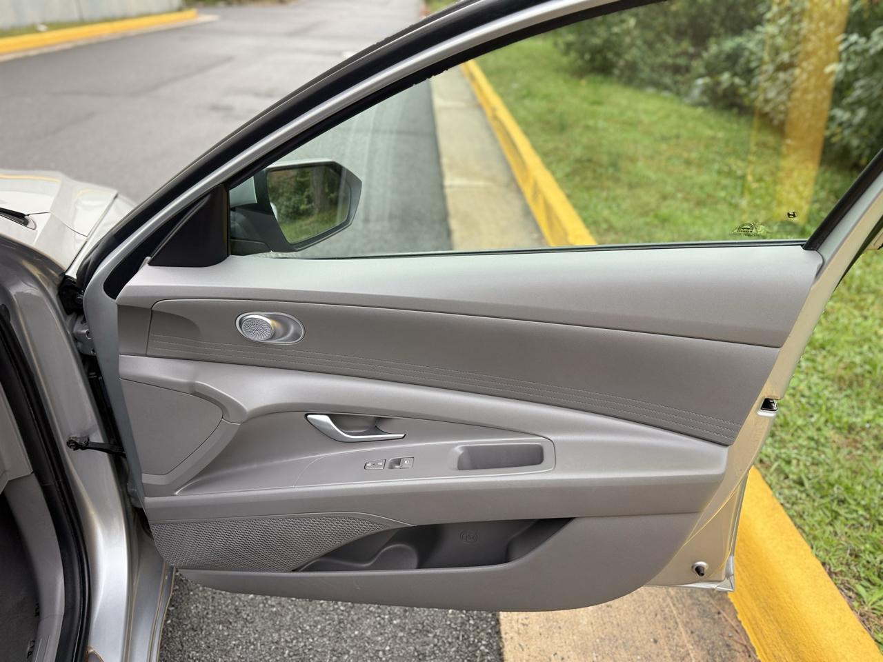 Hyundai Elantra SEL IVT 2023