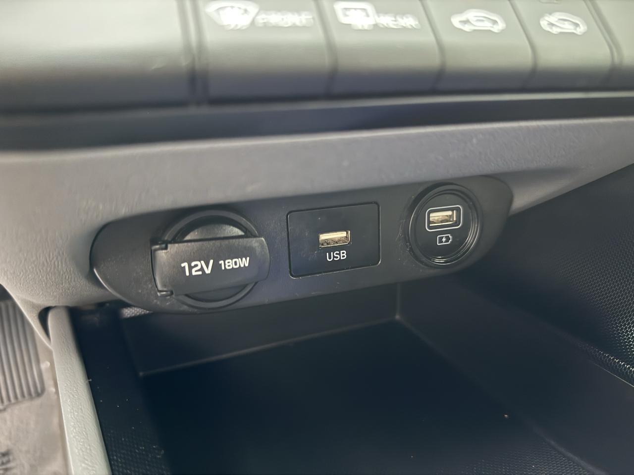 Hyundai Elantra SEL IVT 2023