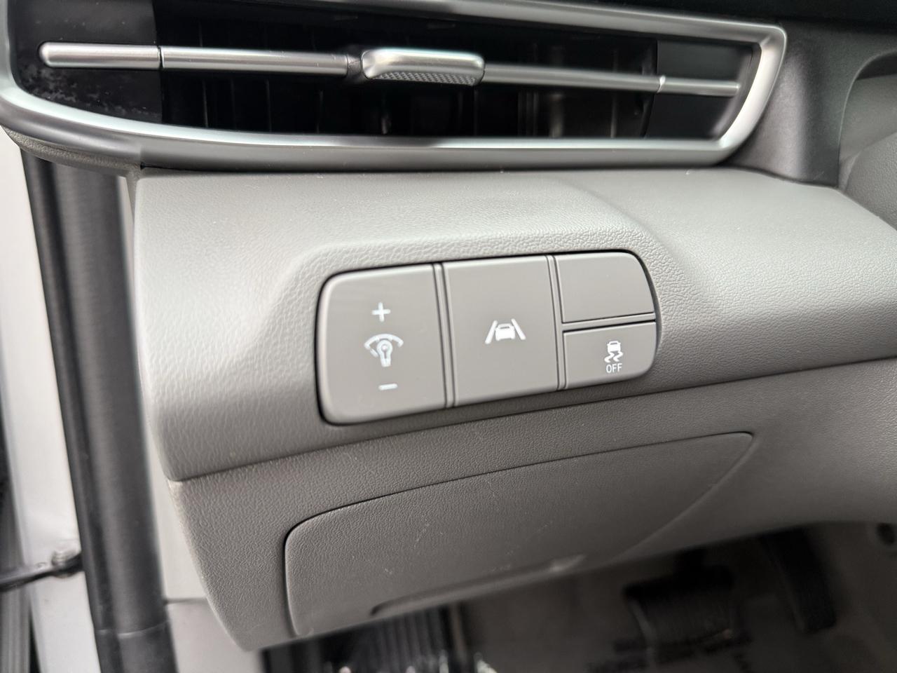 Hyundai Elantra SEL IVT 2023