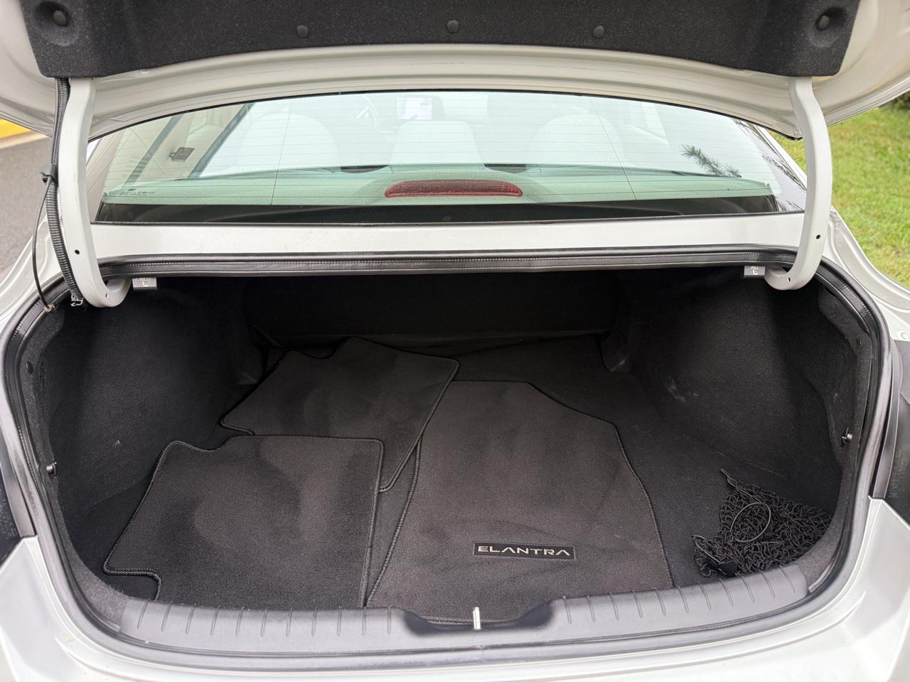 Hyundai Elantra SEL IVT 2023