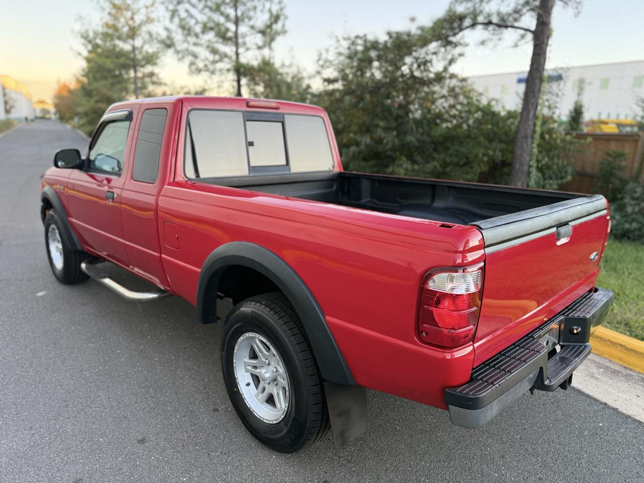 Ford Ranger 4dr Supercab 126" WB FX4 Lvl II 4WD 2005
