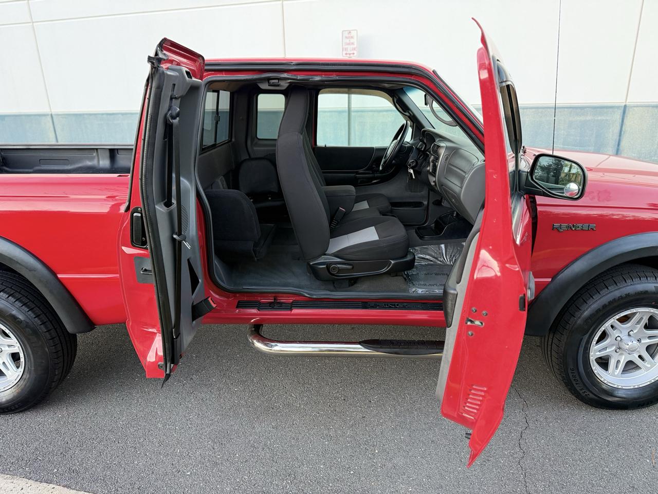 Ford Ranger 4dr Supercab 126" WB FX4 Lvl II 4WD 2005