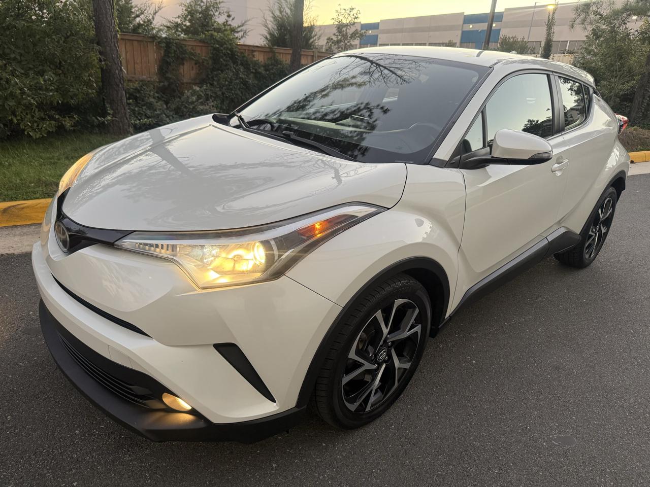 Toyota C-HR XLE FWD (Natl) 2018
