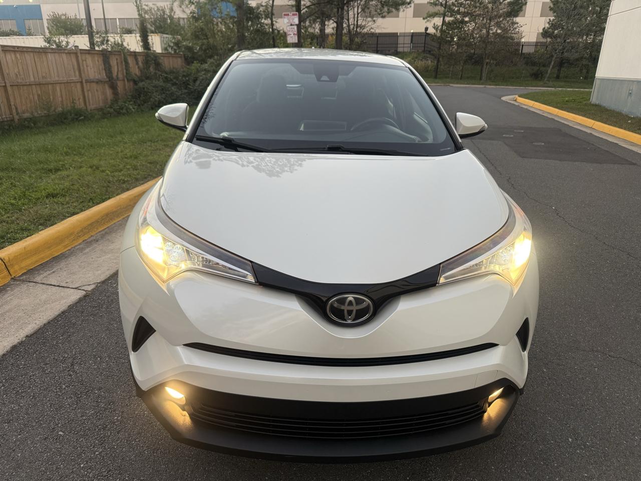 Toyota C-HR XLE FWD (Natl) 2018