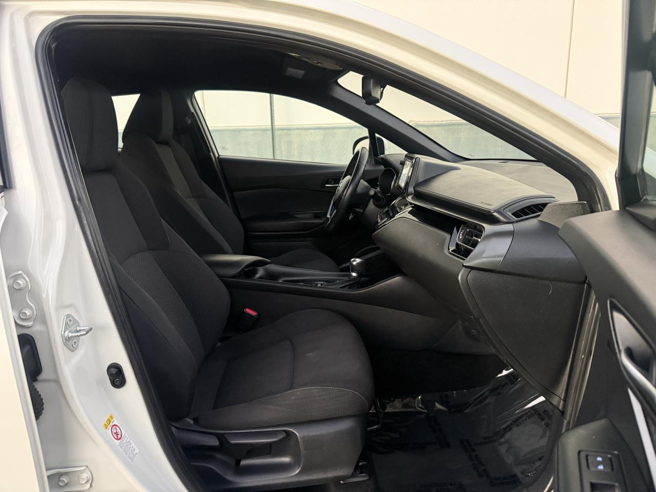 Toyota C-HR XLE FWD (Natl) 2018