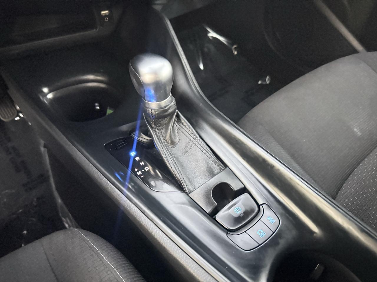 Toyota C-HR XLE FWD (Natl) 2018
