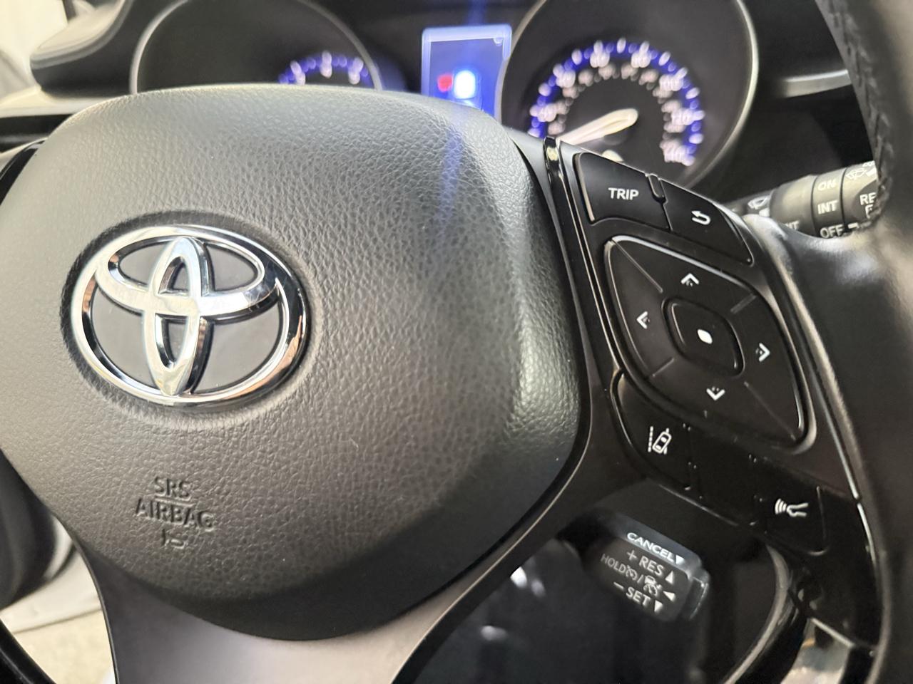 Toyota C-HR XLE FWD (Natl) 2018