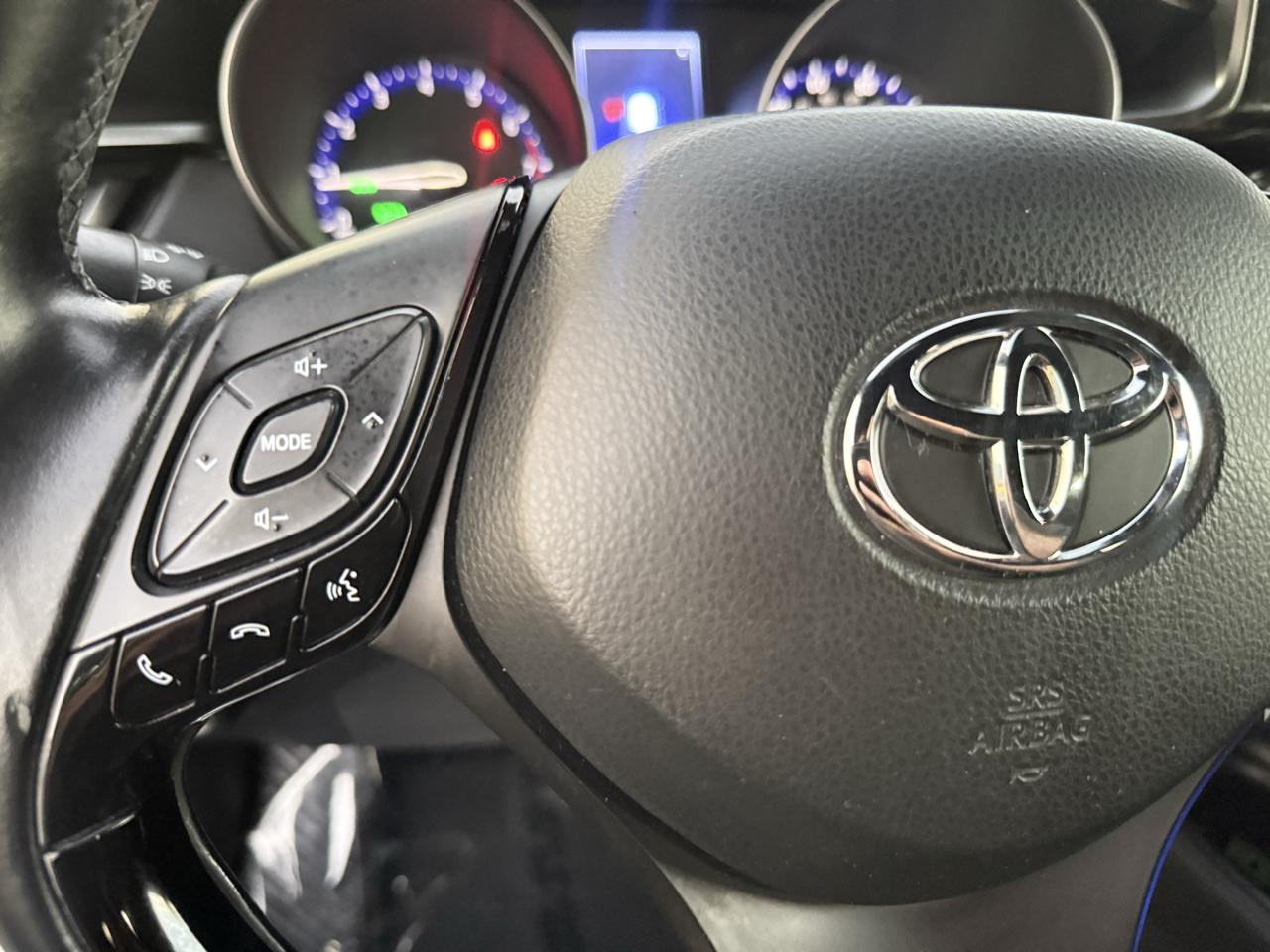 Toyota C-HR XLE FWD (Natl) 2018