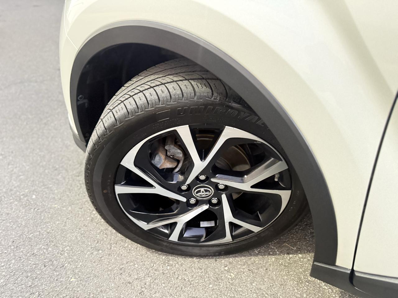 Toyota C-HR XLE FWD (Natl) 2018