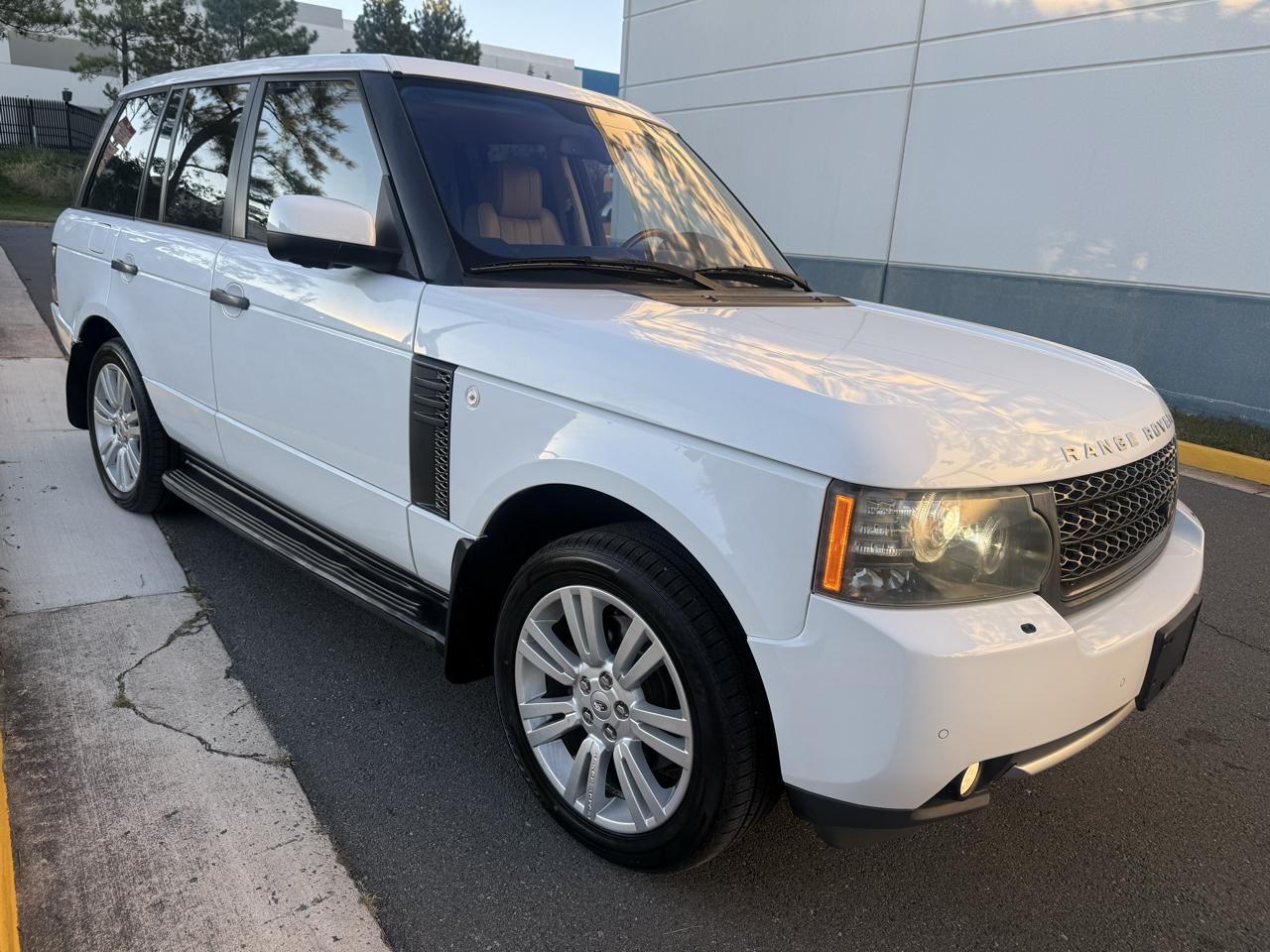 Land Rover Range Rover 4WD 4dr HSE LUX 2011