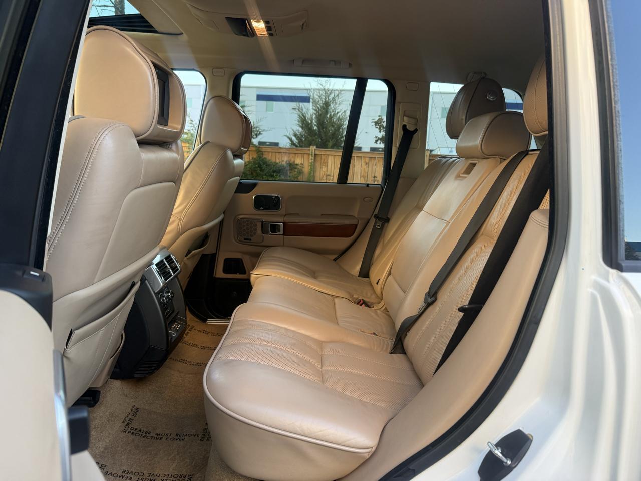 Land Rover Range Rover 4WD 4dr HSE LUX 2011