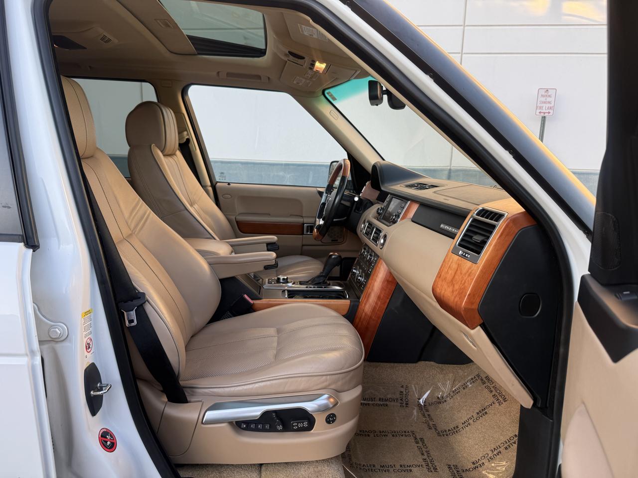 Land Rover Range Rover 4WD 4dr HSE LUX 2011