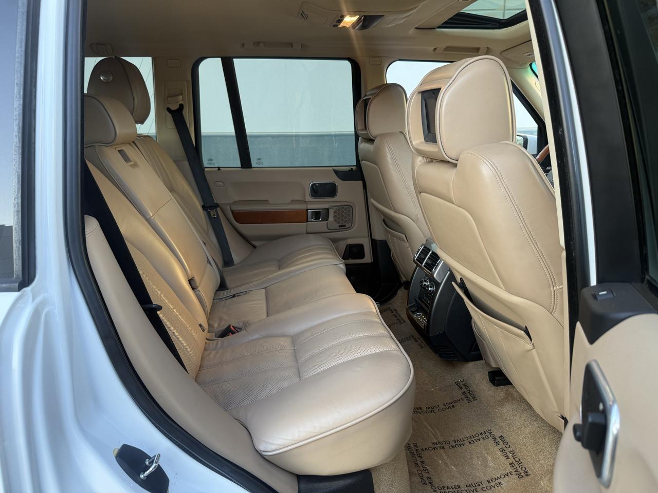 Land Rover Range Rover 4WD 4dr HSE LUX 2011