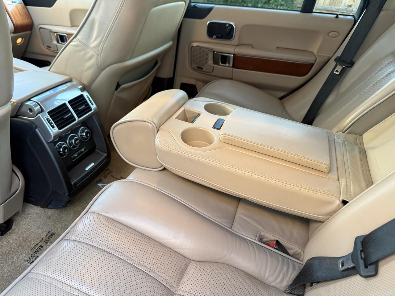 Land Rover Range Rover 4WD 4dr HSE LUX 2011