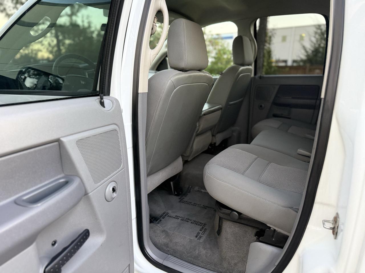 Dodge Ram 2500 4WD Quad Cab 140.5" SLT 2007