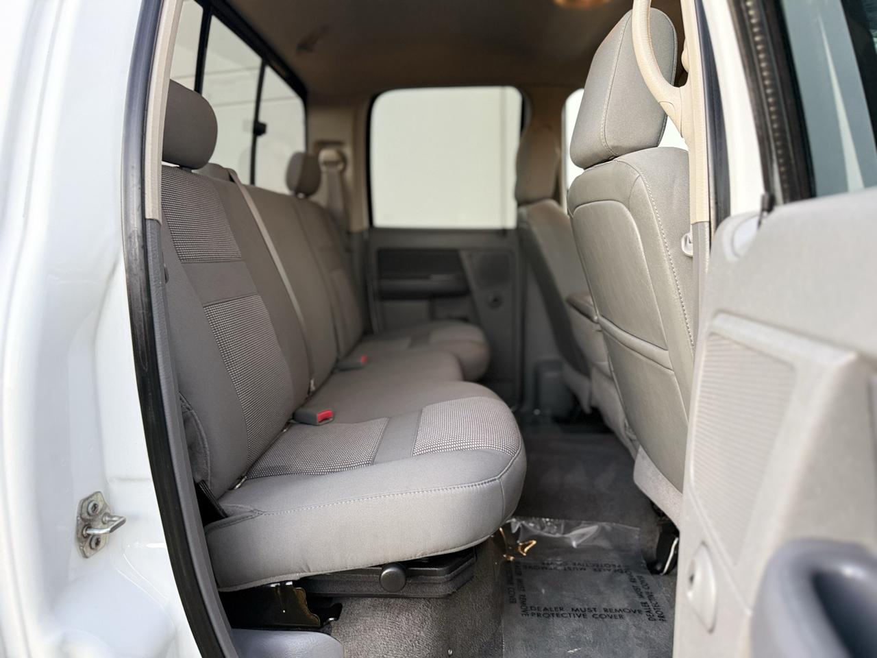 Dodge Ram 2500 4WD Quad Cab 140.5" SLT 2007