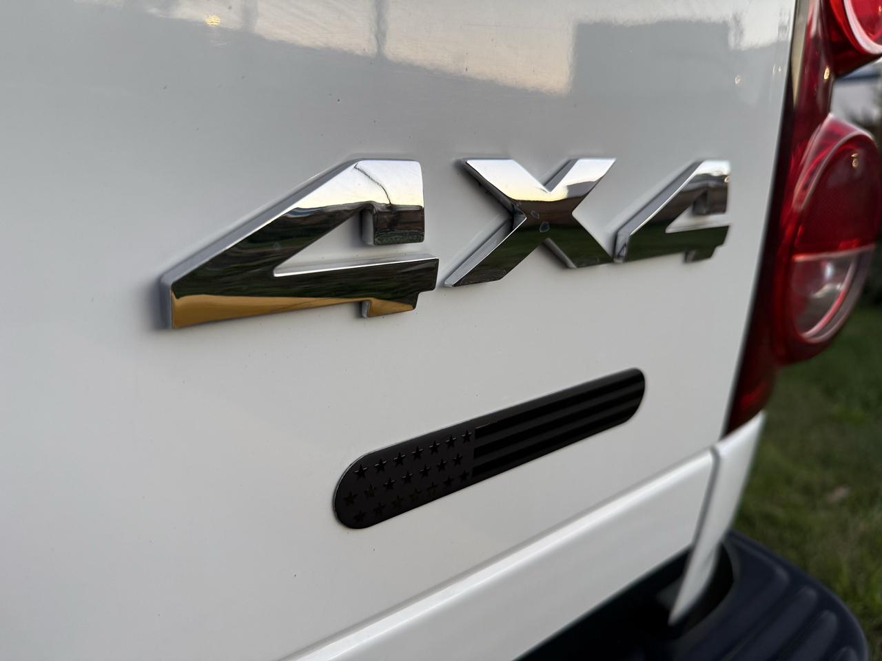 Dodge Ram 2500 4WD Quad Cab 140.5" SLT 2007