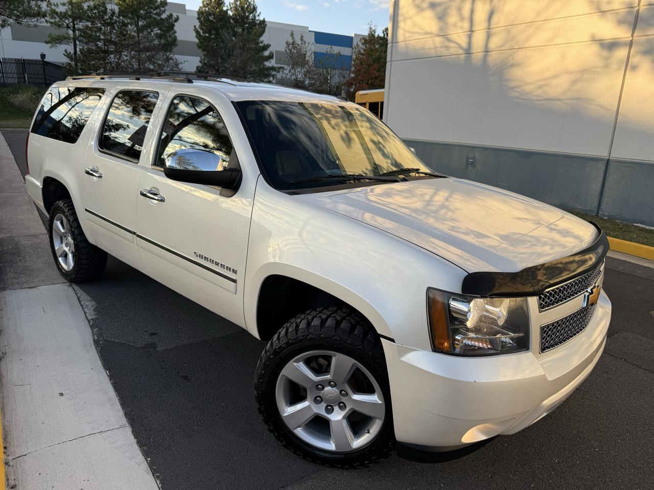 Chevrolet Suburban 4WD 4dr 1500 LTZ 2012