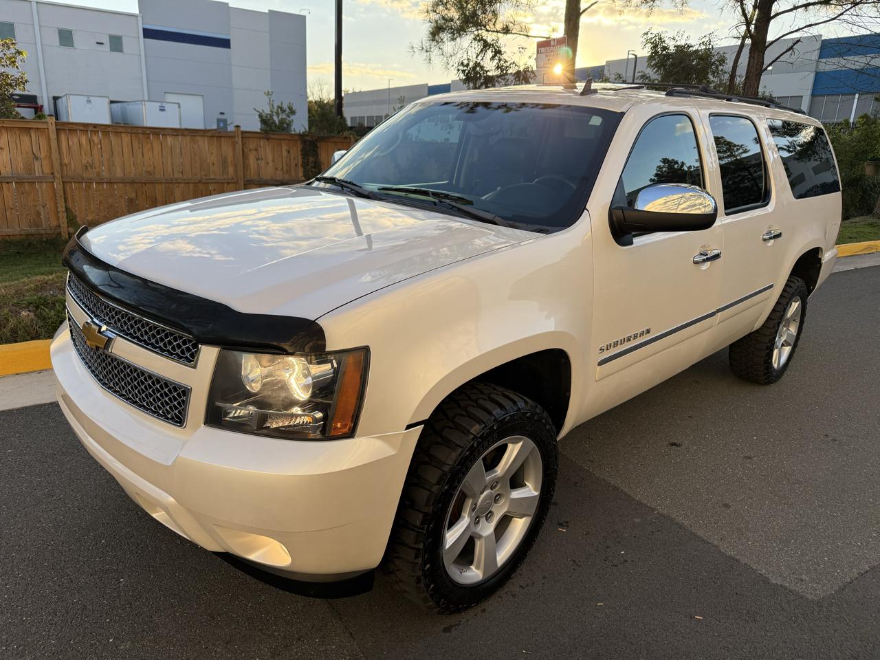 Chevrolet Suburban 4WD 4dr 1500 LTZ 2012