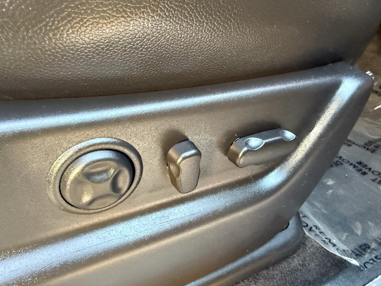 Chevrolet Suburban 4WD 4dr 1500 LTZ 2012