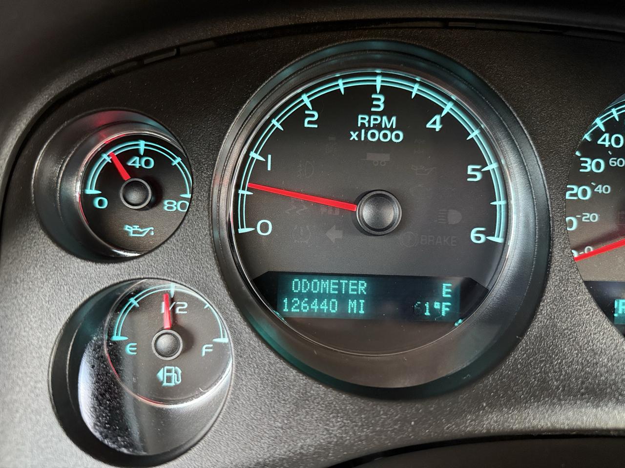 Chevrolet Suburban 4WD 4dr 1500 LTZ 2012
